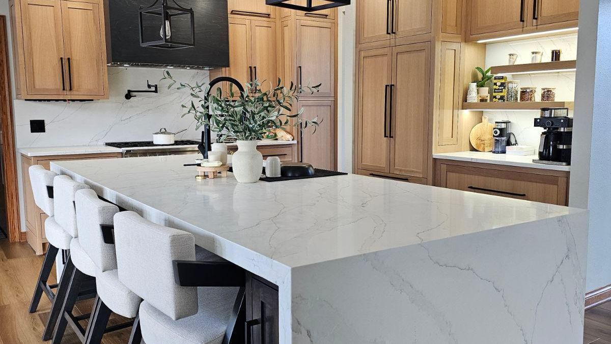 How Much Do Custom Kitchen Cabinets Cost in the Milwaukee Area?